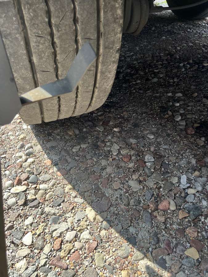 Knapen, su slankiojančiomis grindimis