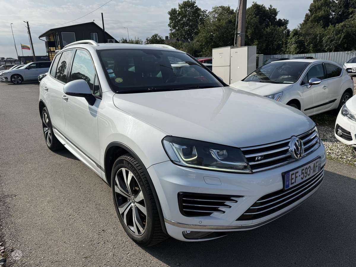 Volkswagen Touareg - 2