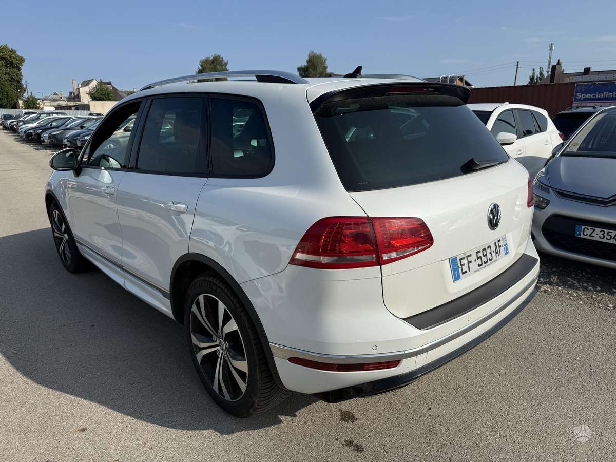 Volkswagen Touareg - 4