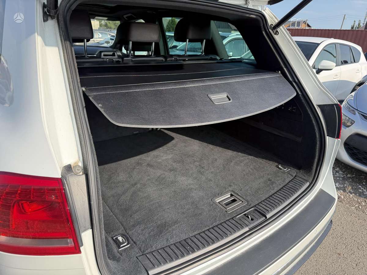 Volkswagen Touareg - 8
