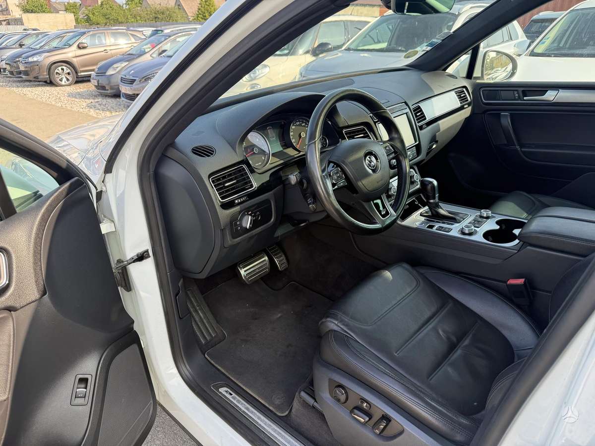 Volkswagen Touareg - 7