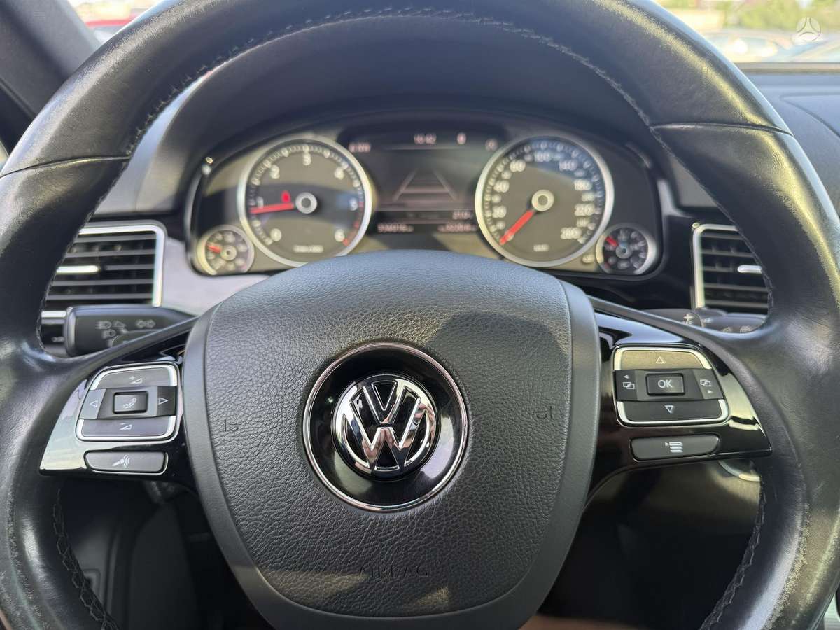 Volkswagen Touareg - 5