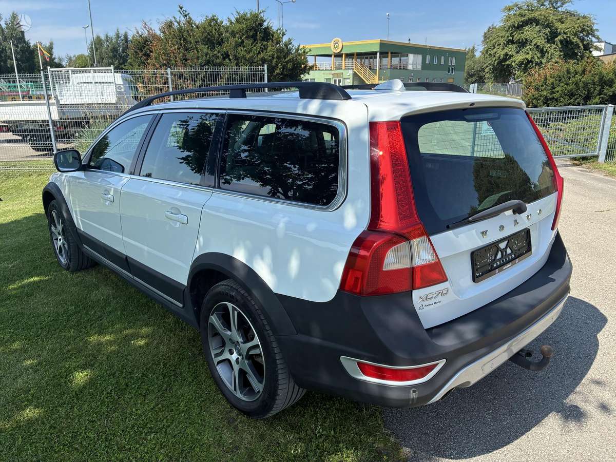 Volvo XC70, 2.4 l., Универсал