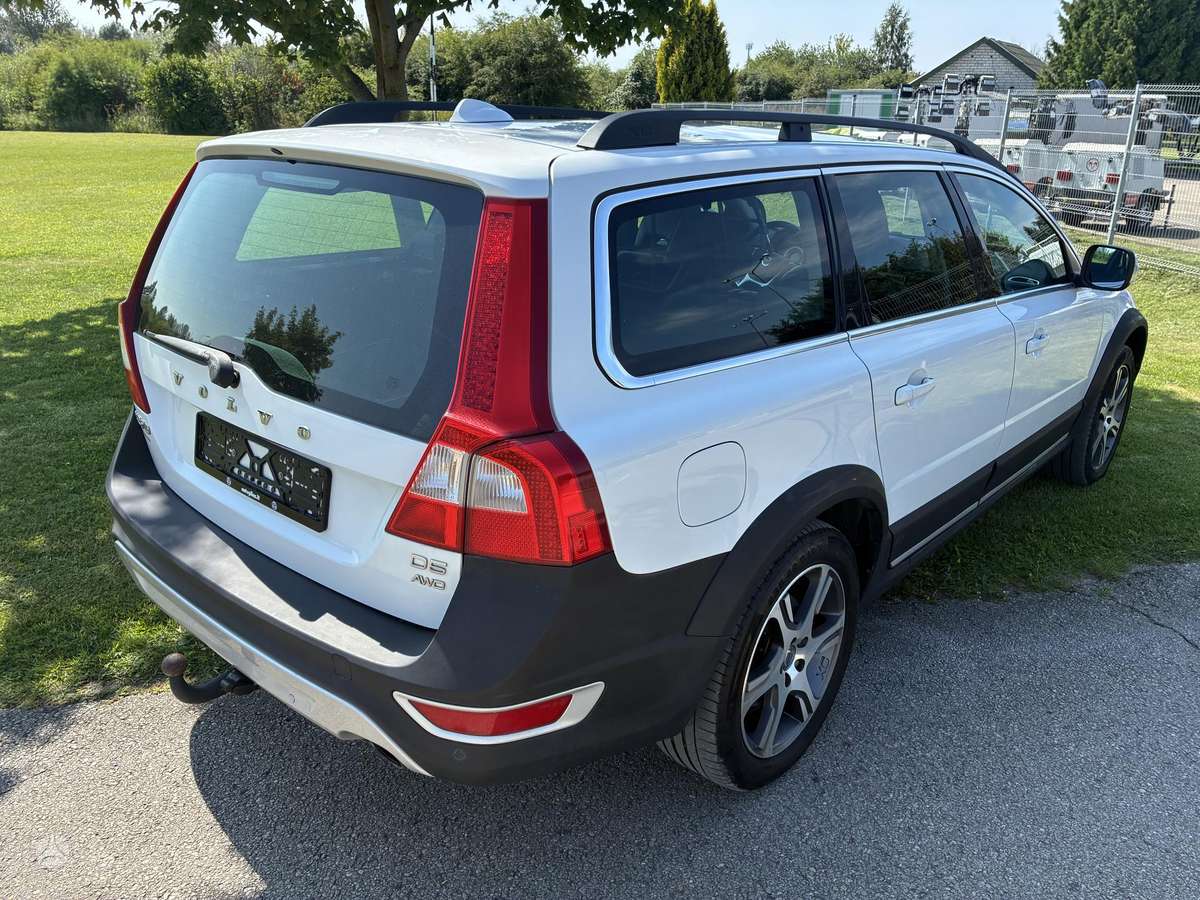 Volvo XC70, 2.4 l., Универсал