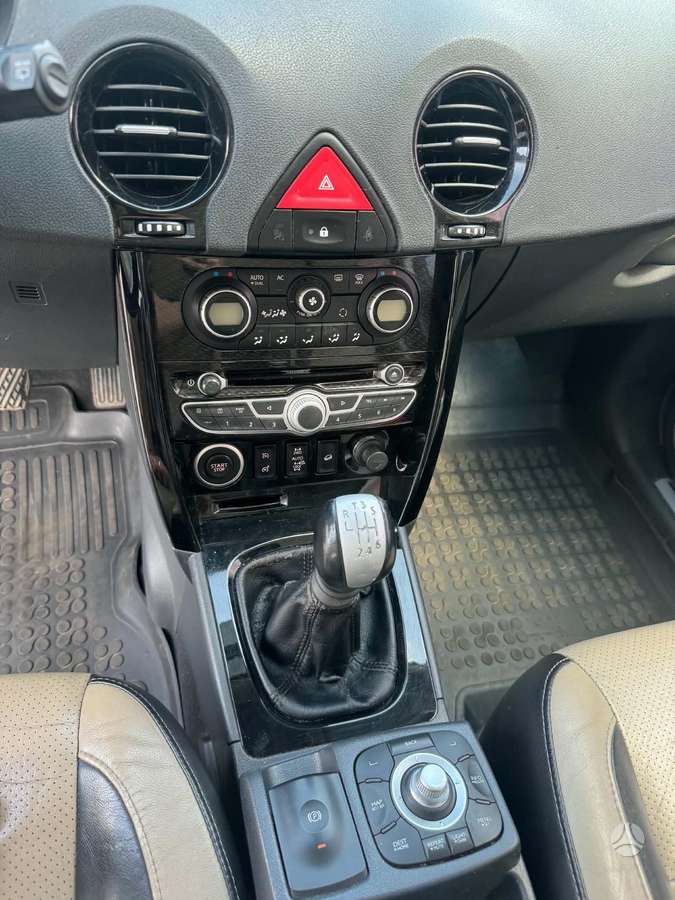 Renault Koleos, 2.0 l., off-road / crossover