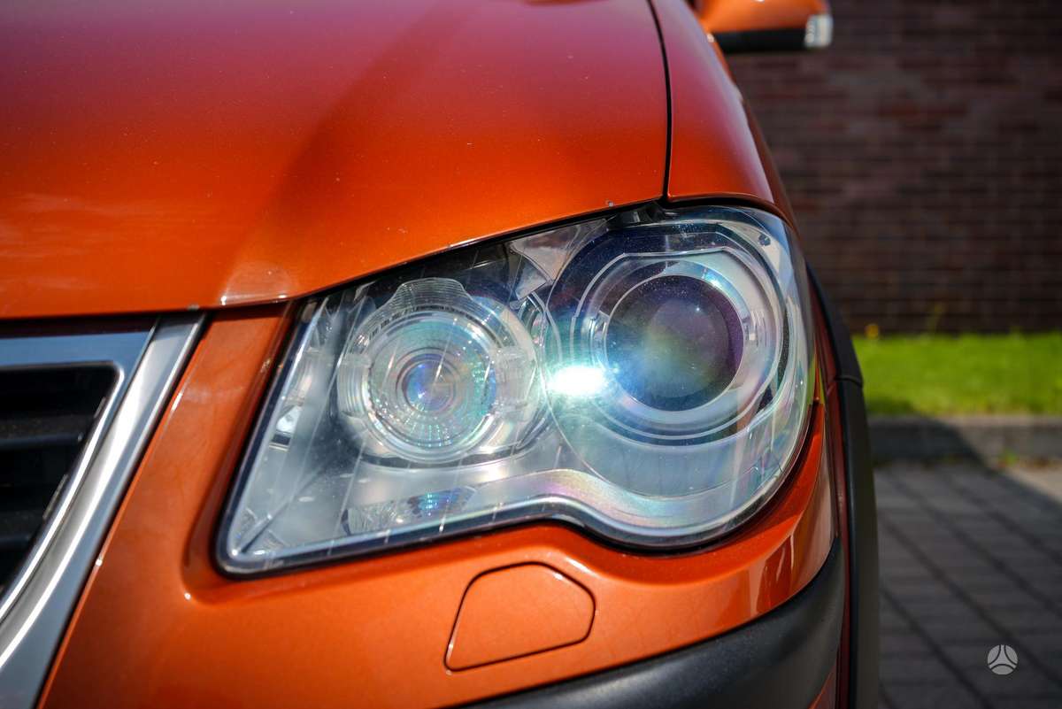 Volkswagen Touran - 7