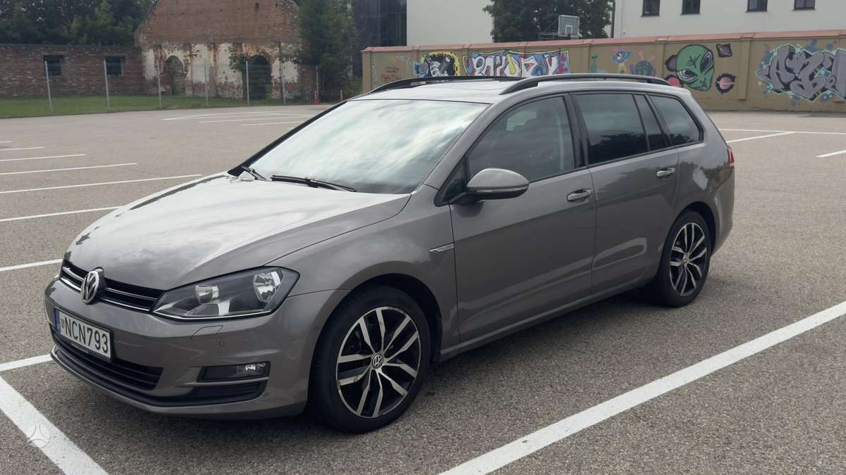 Volkswagen Golf - 3