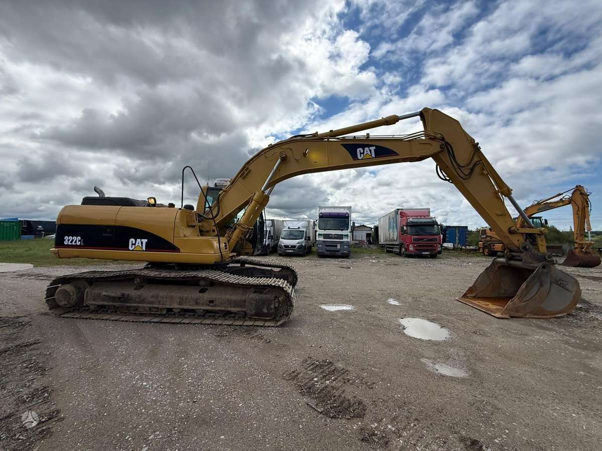 Caterpillar 322C L, ekskavatoriai