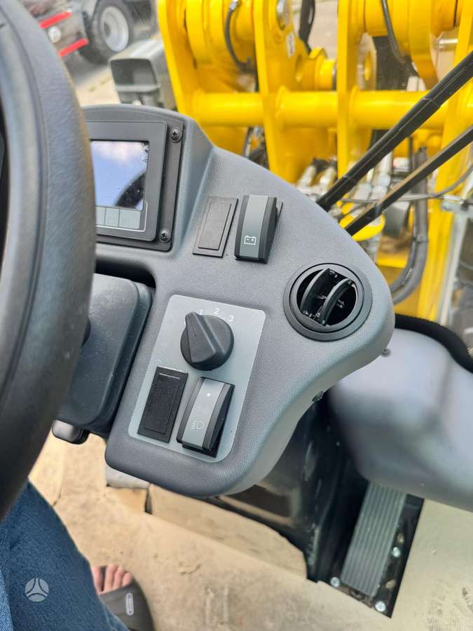 Wacker WL70, frontaliniai krautuvai