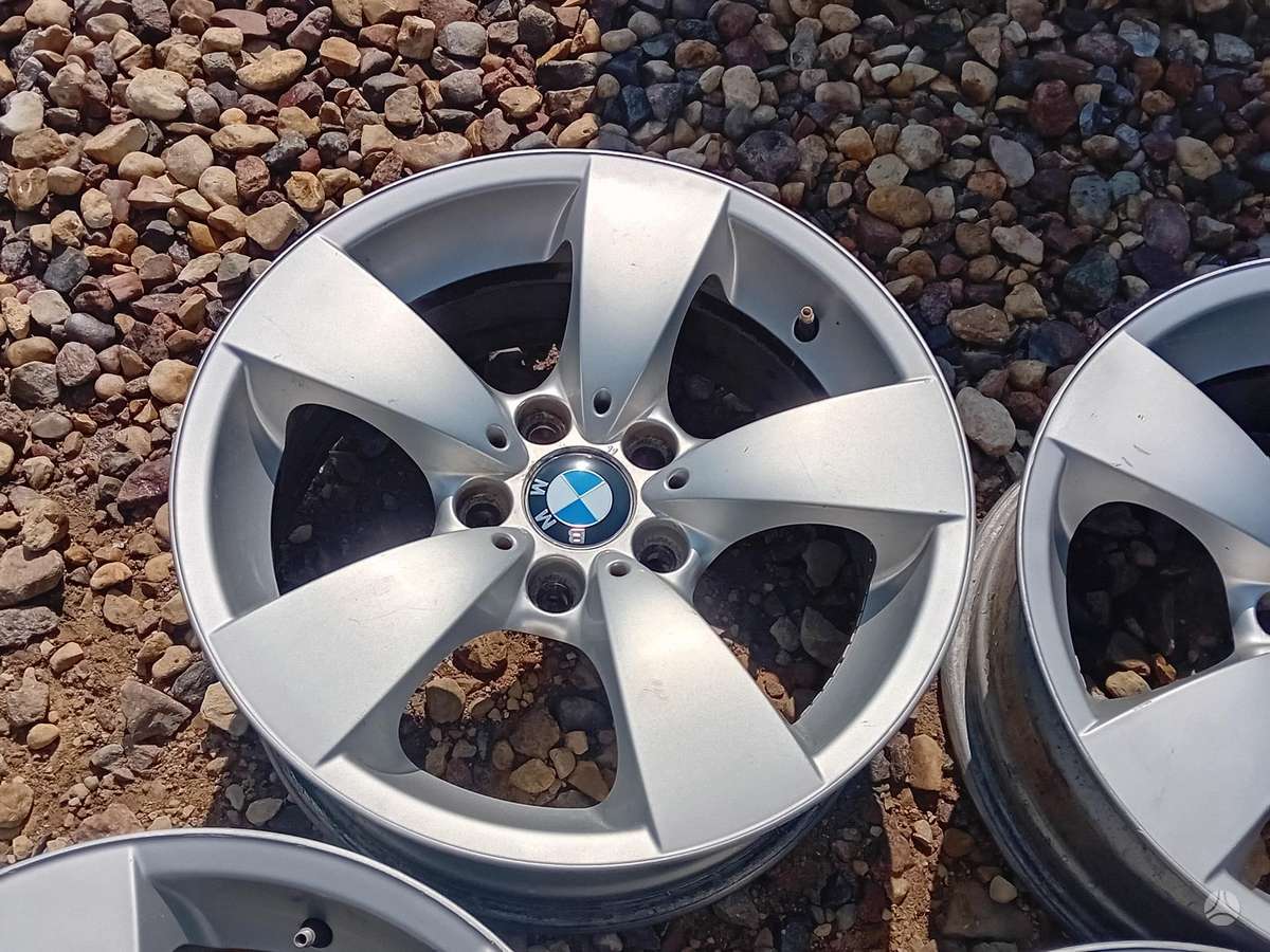 BMW, lengvojo lydinio, R17