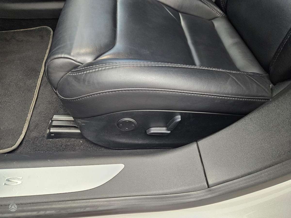 Tesla Model S, 75 kWh, hatchback