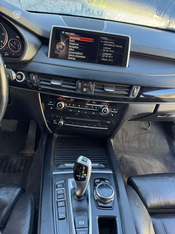 BMW X5 - 6