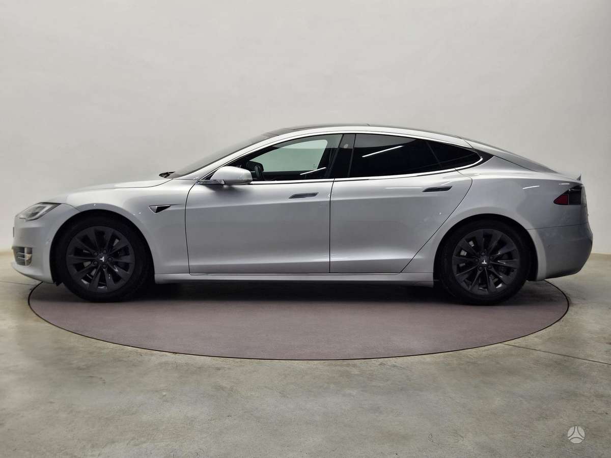 Tesla Model S, 75 kWh, hatchback