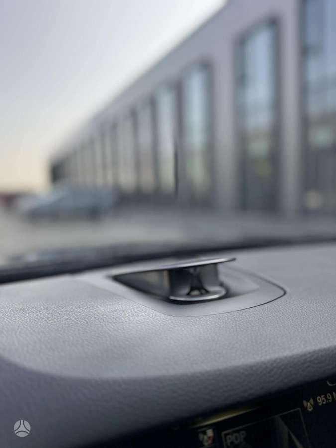 BMW M5, 4.4 l., Седан