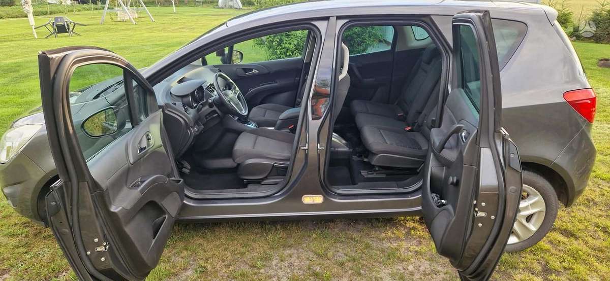 Opel Meriva, 1.4 l., Минивэн