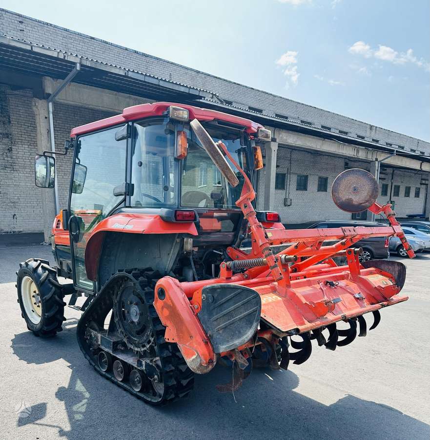 Kubota KL330, тракторы
