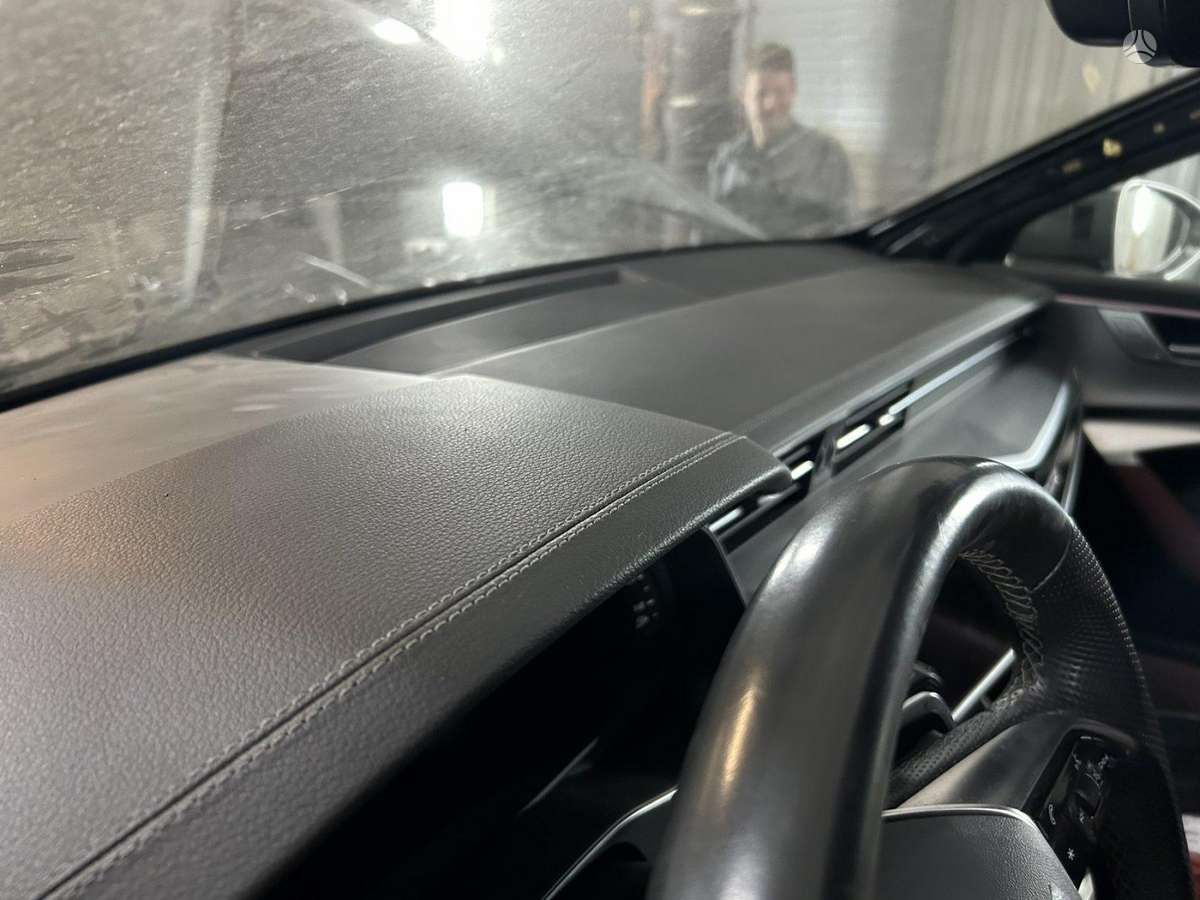 Audi S6 dalimis