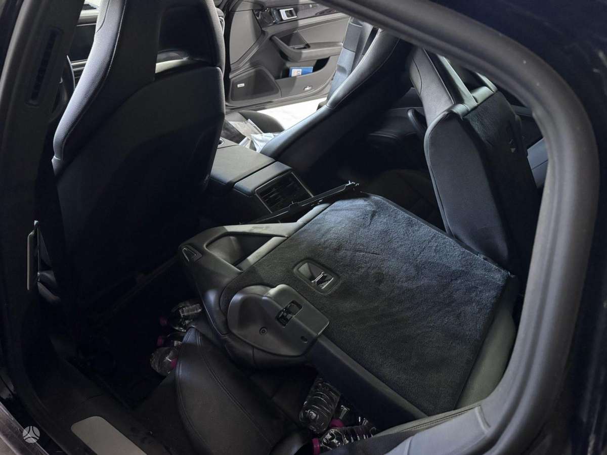 Porsche Panamera по частям