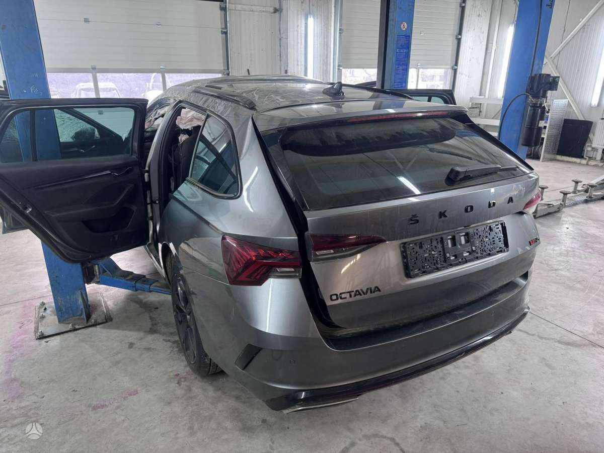 Skoda Octavia dalimis