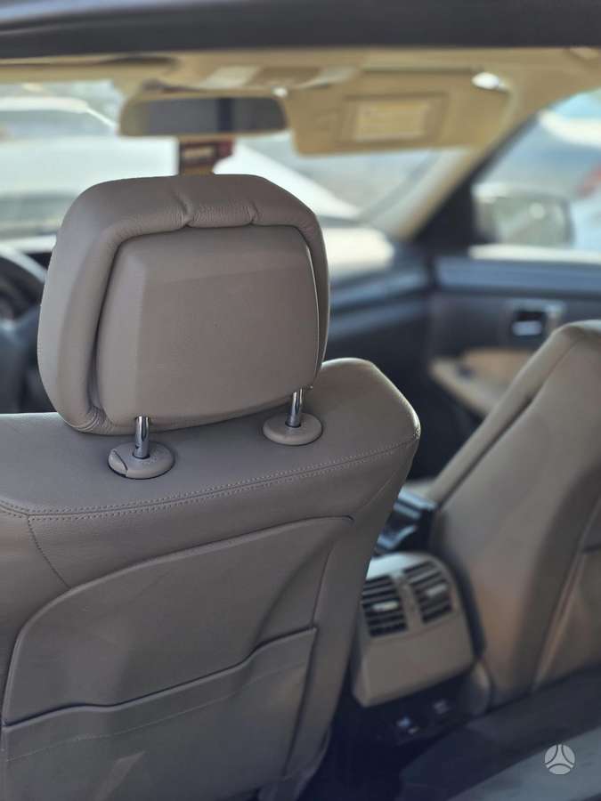 Mercedes-Benz E350 по частям