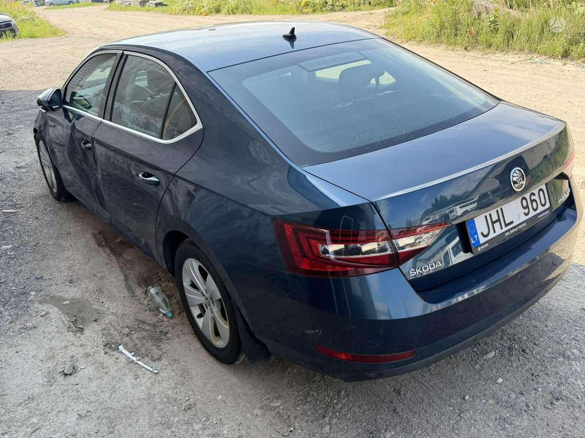 Skoda Superb, 1.4 l., Хэтчбек
