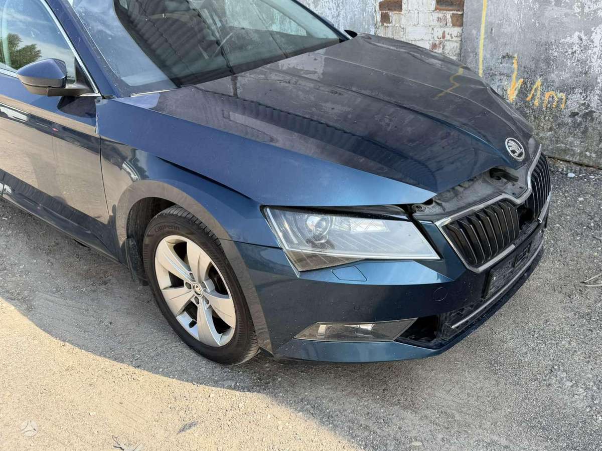 Skoda Superb, 1.4 l., hatchback