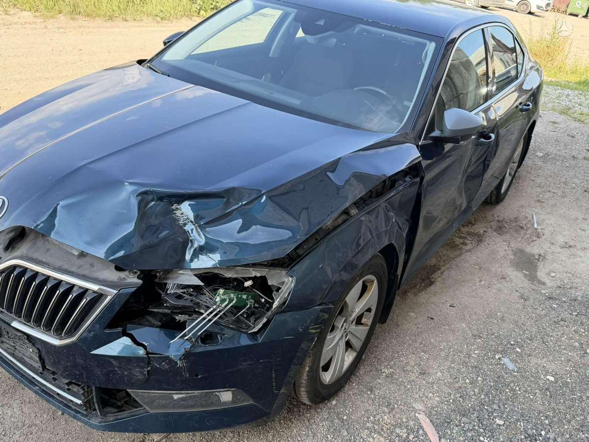 Skoda Superb, 1.4 l., hatchback