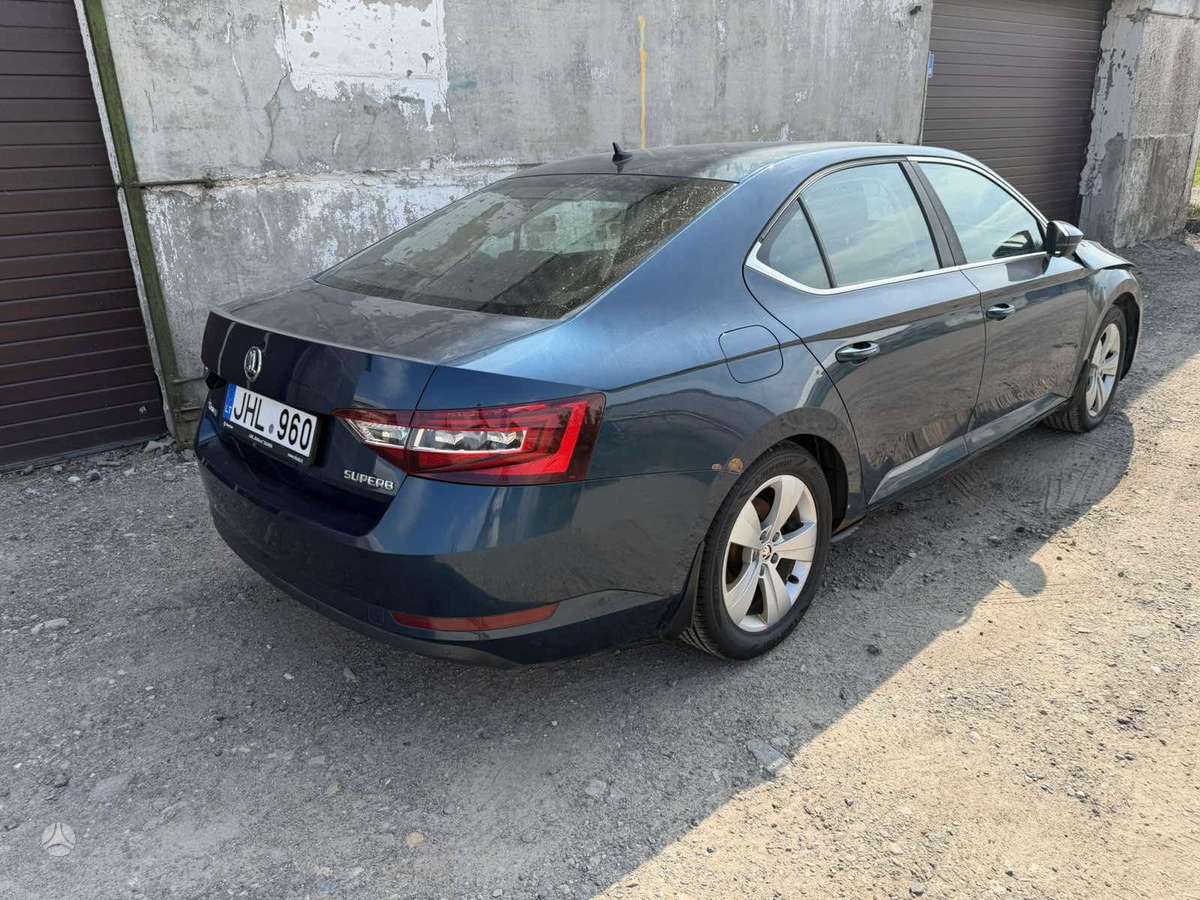 Skoda Superb, 1.4 l., Хэтчбек