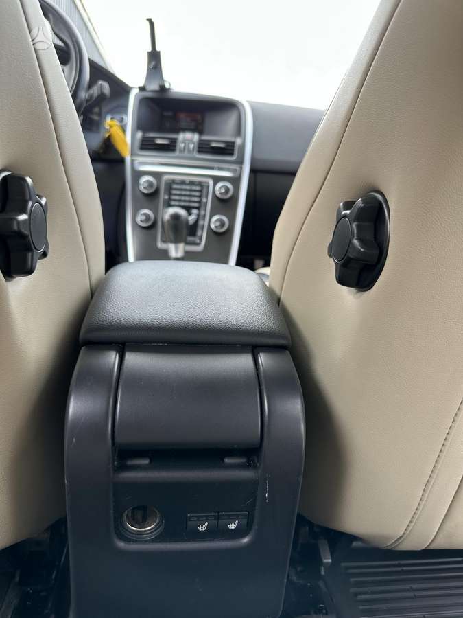 Volvo XC60, 2.4 l., Внедорожник / Кроссовер