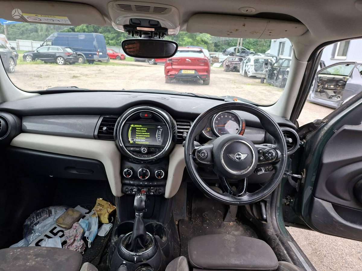 Mini One dalimis. Engine code b37 color code b22