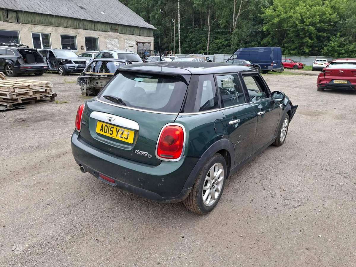 Mini One dalimis. Engine code b37 color code b22