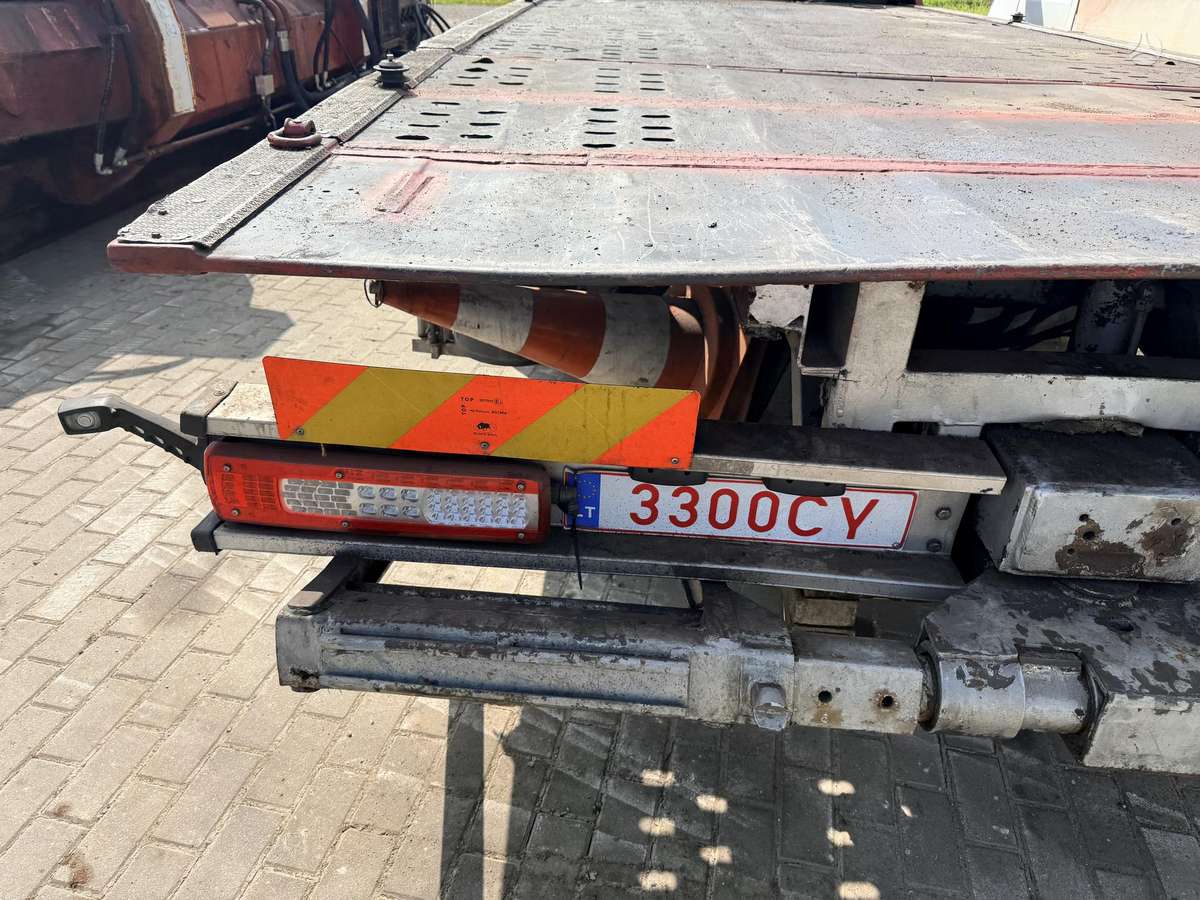 Volvo Fl6, auto transporters
