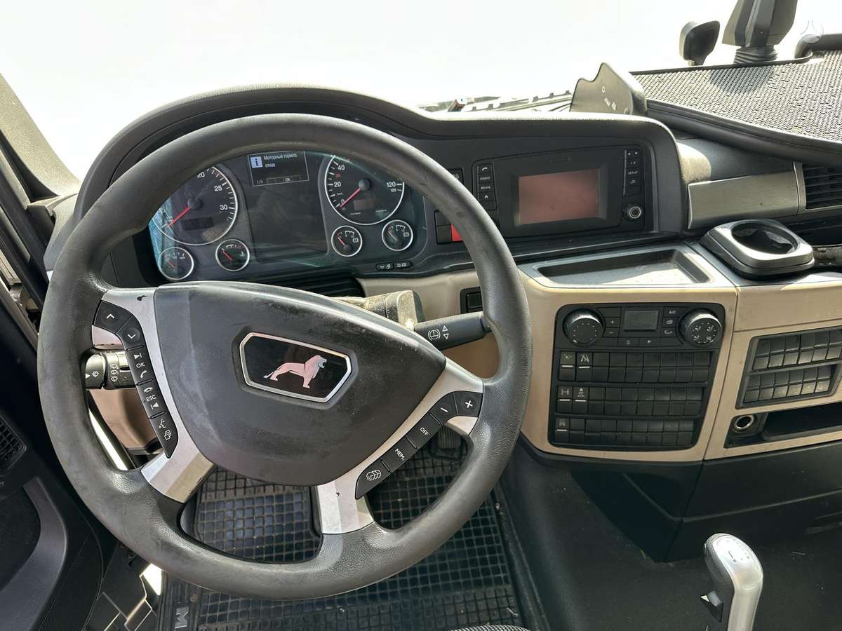 MAN TGX 460, double sleeper