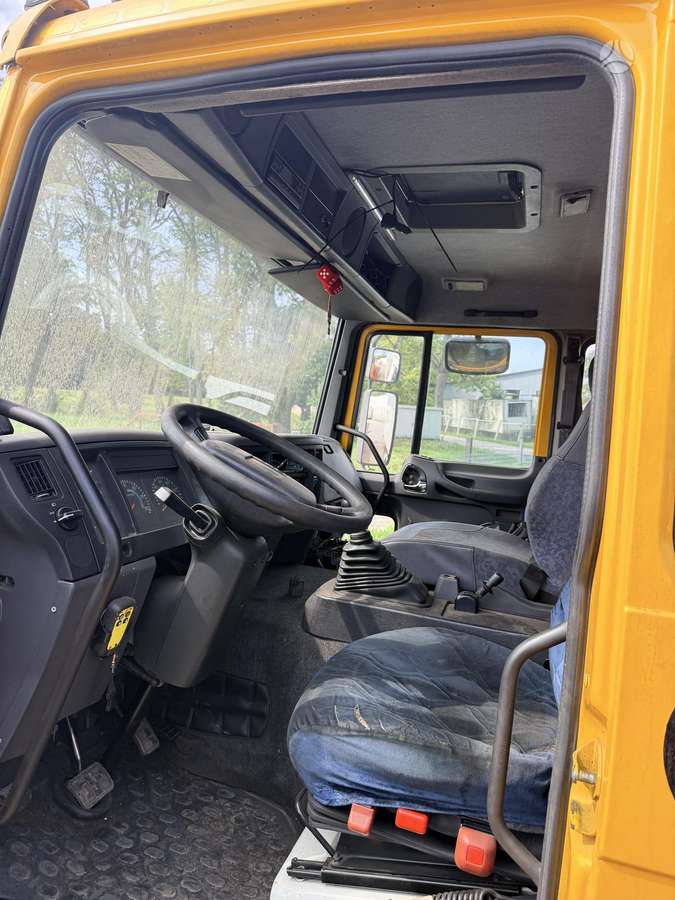 Volvo Fl6, auto transporters