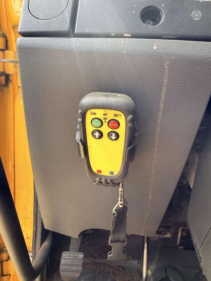 Volvo Fl6, auto transporters