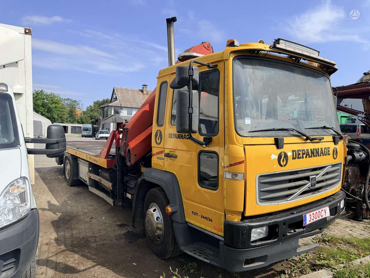 Volvo Fl6, auto transporters