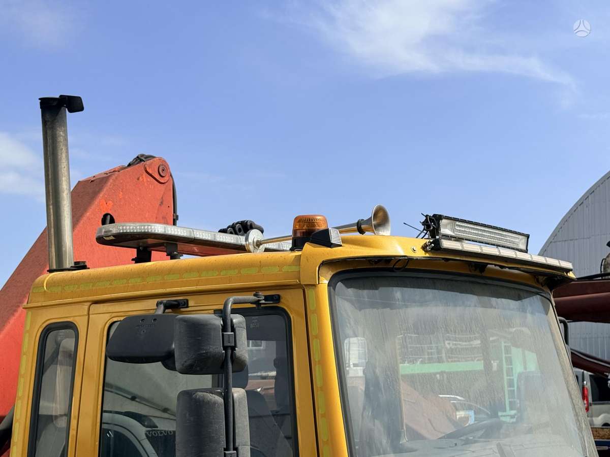 Volvo Fl6, auto transporters