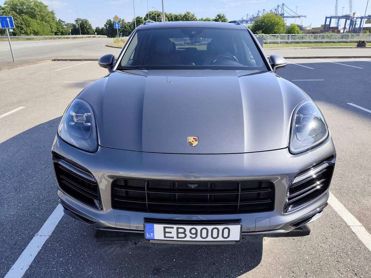 Porsche Cayenne - 3