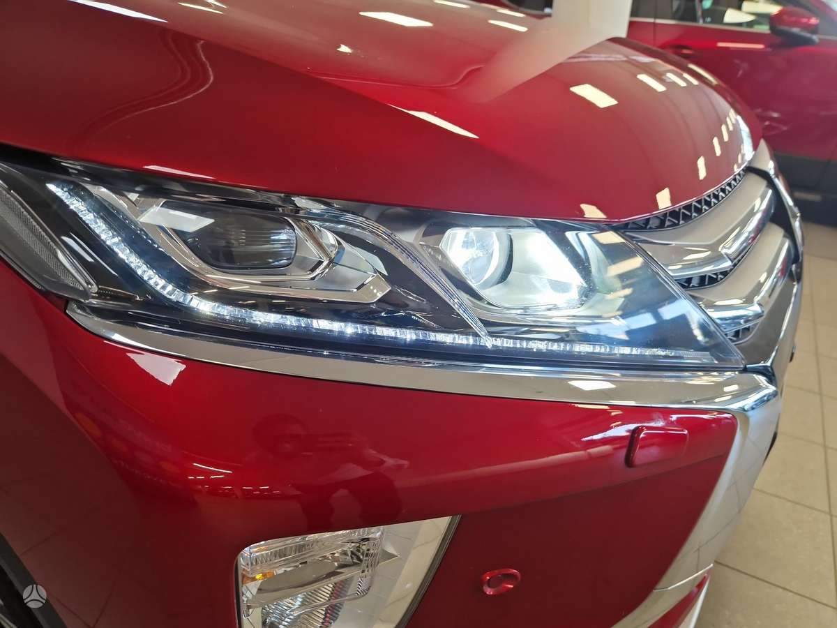 Mitsubishi Eclipse Cross, 1.5 l., off-road / crossover