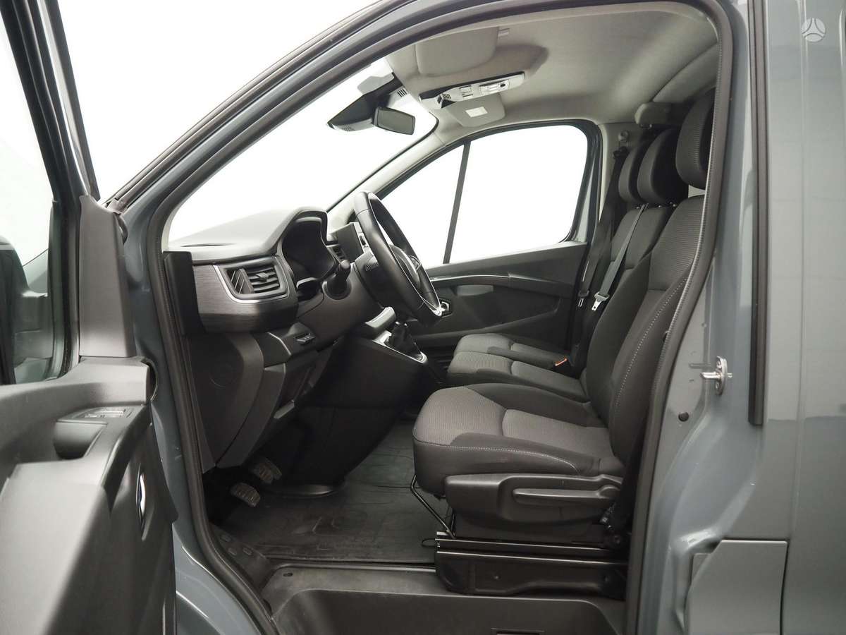 Renault Trafic, 2.0 l., mpv / minivan