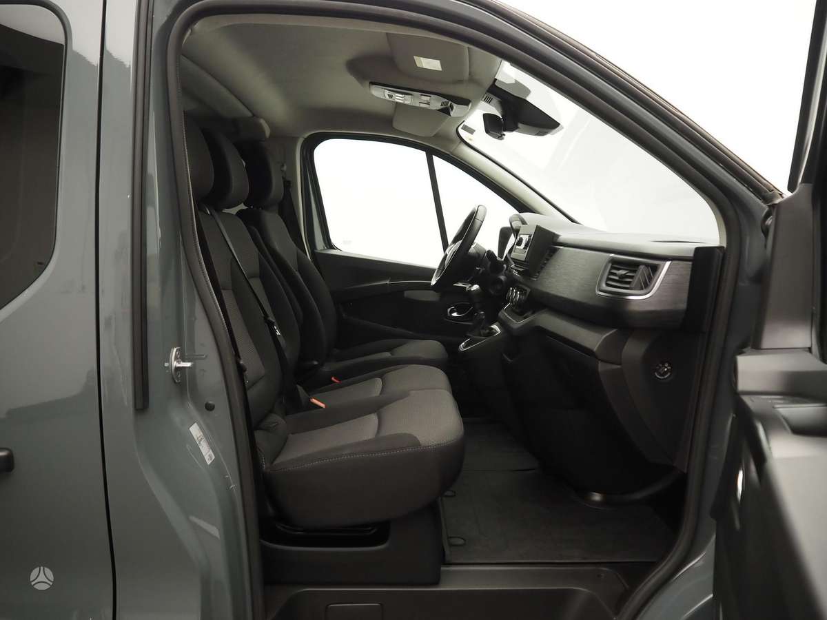 Renault Trafic, 2.0 l., mpv / minivan