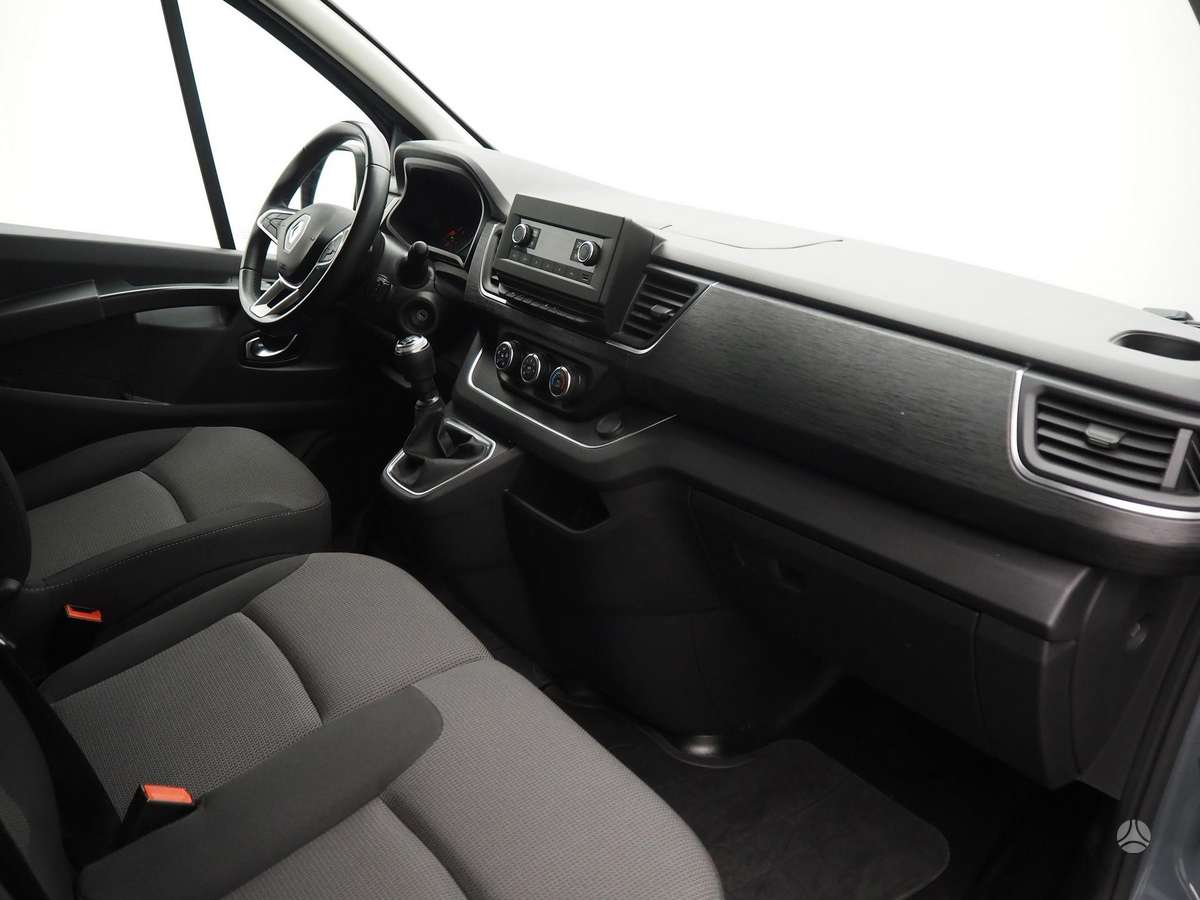Renault Trafic, 2.0 l., mpv / minivan