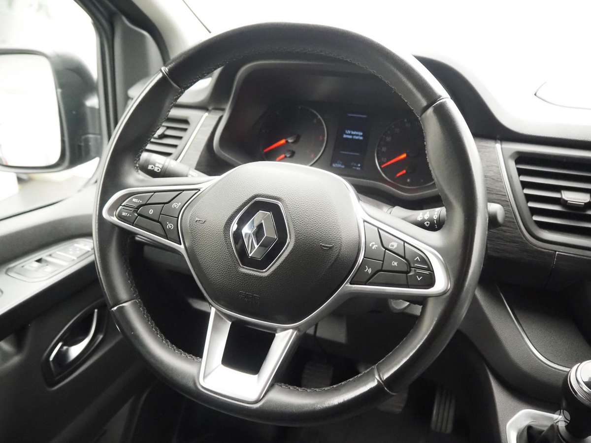 Renault Trafic, 2.0 l., mpv / minivan