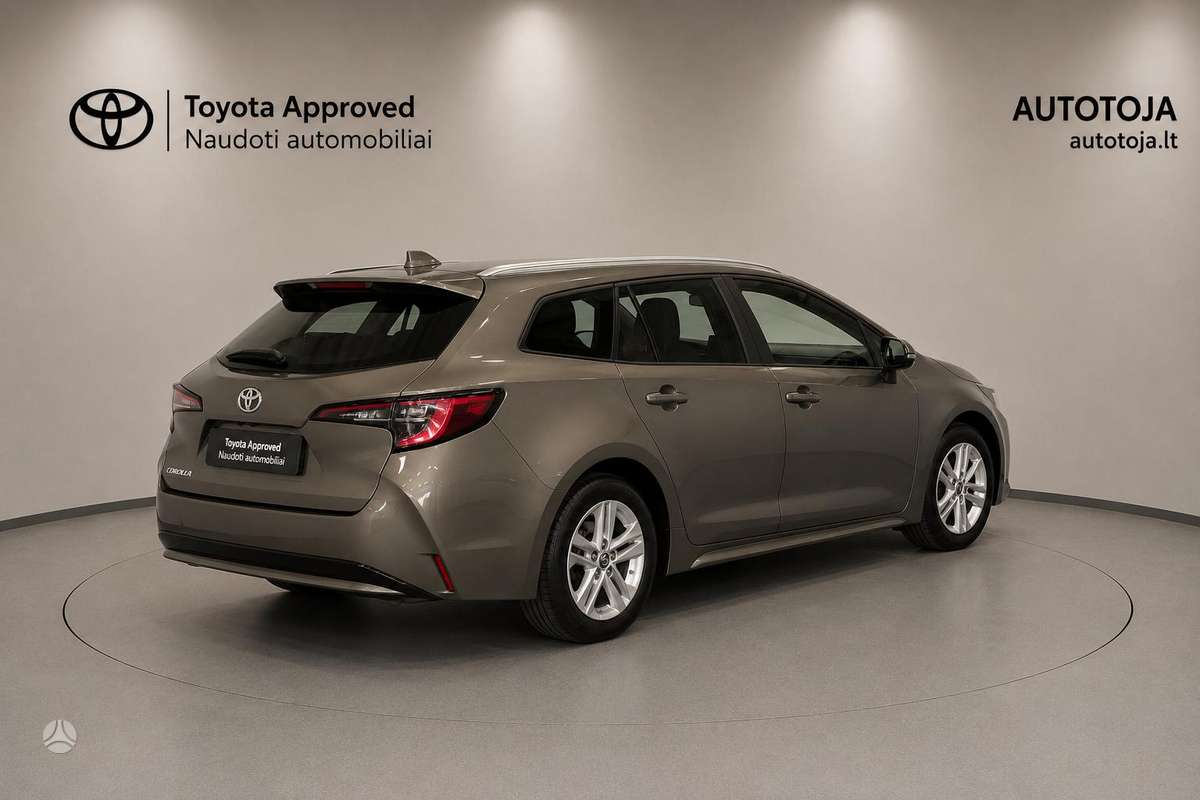 Toyota Corolla, 1.2 l., Универсал