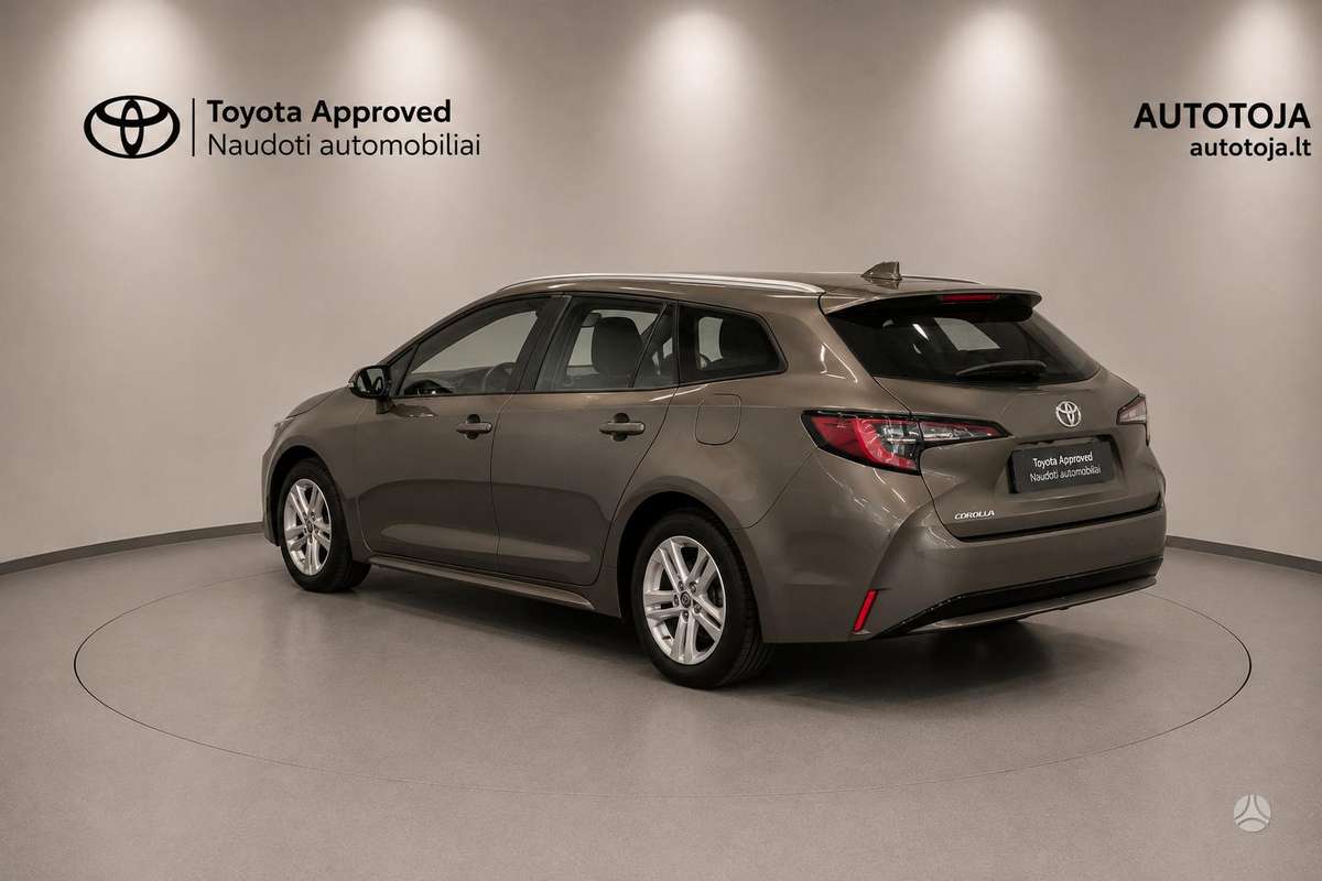 Toyota Corolla, 1.2 l., Универсал