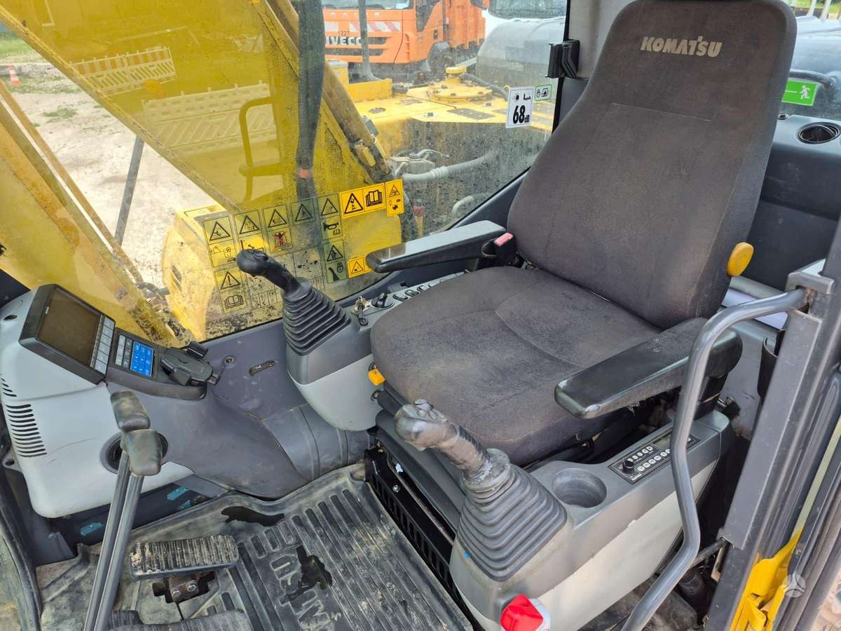 Komatsu PC190LC-8, ekskavatoriai
