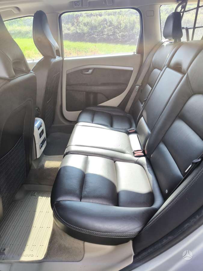 Volvo XC70, 2.4 l., Универсал