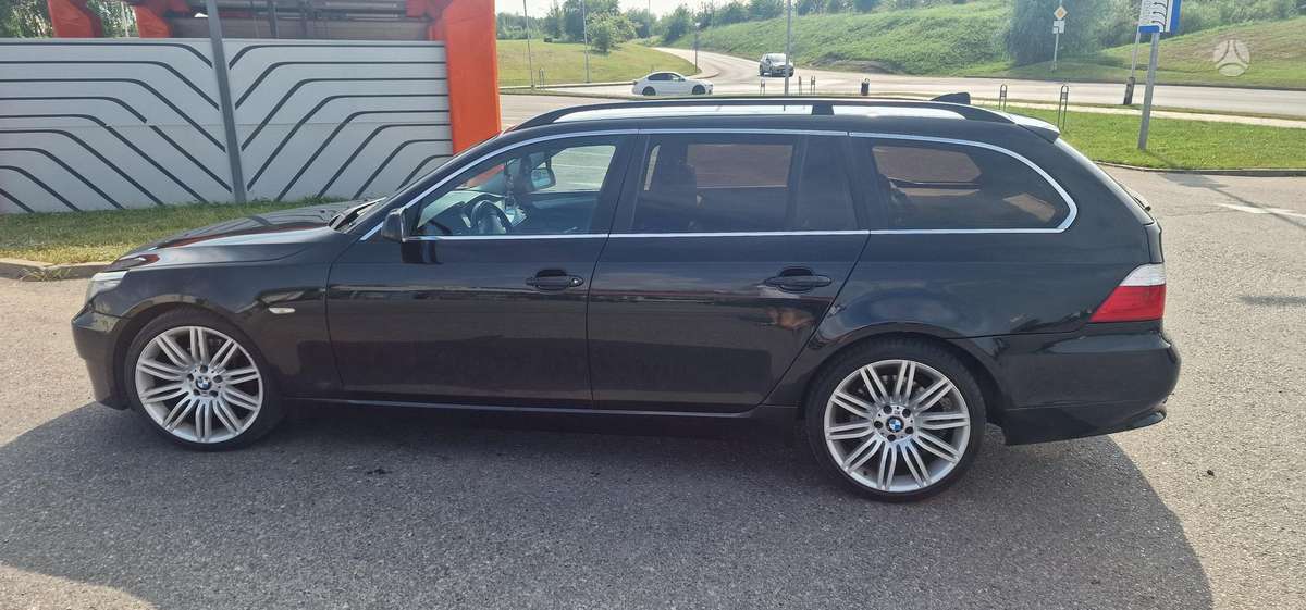BMW 525, 3.0 l., Универсал