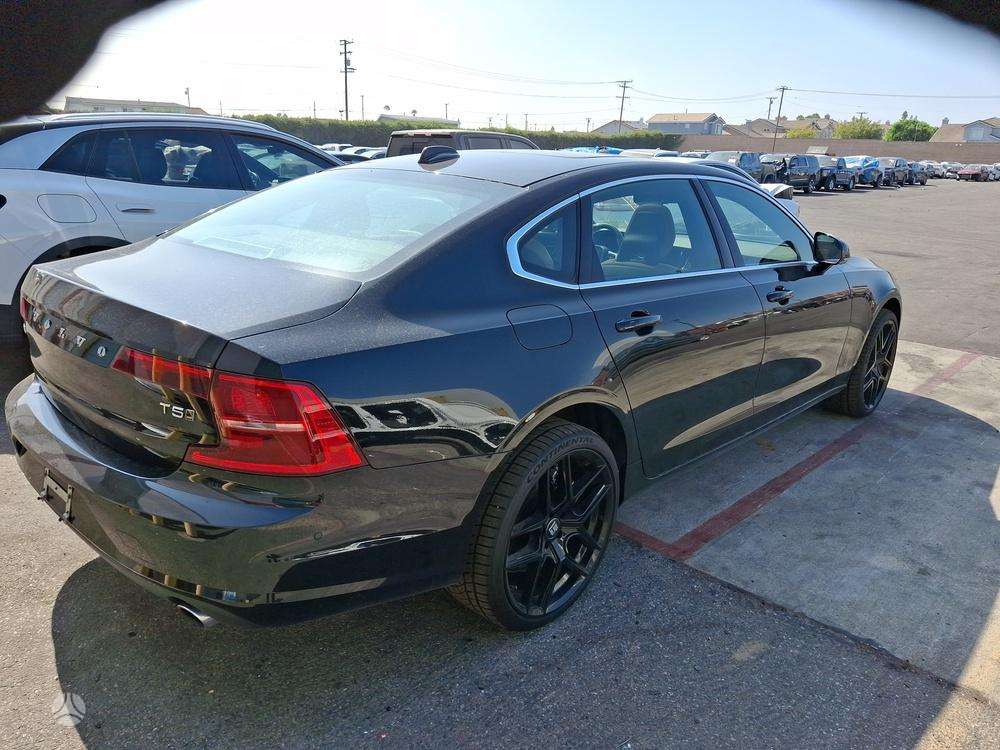Volvo S90, 2.0 l., Седан