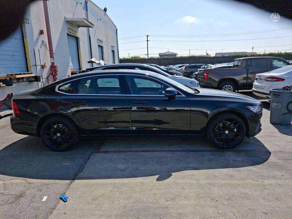 Volvo S90, 2.0 l., Седан